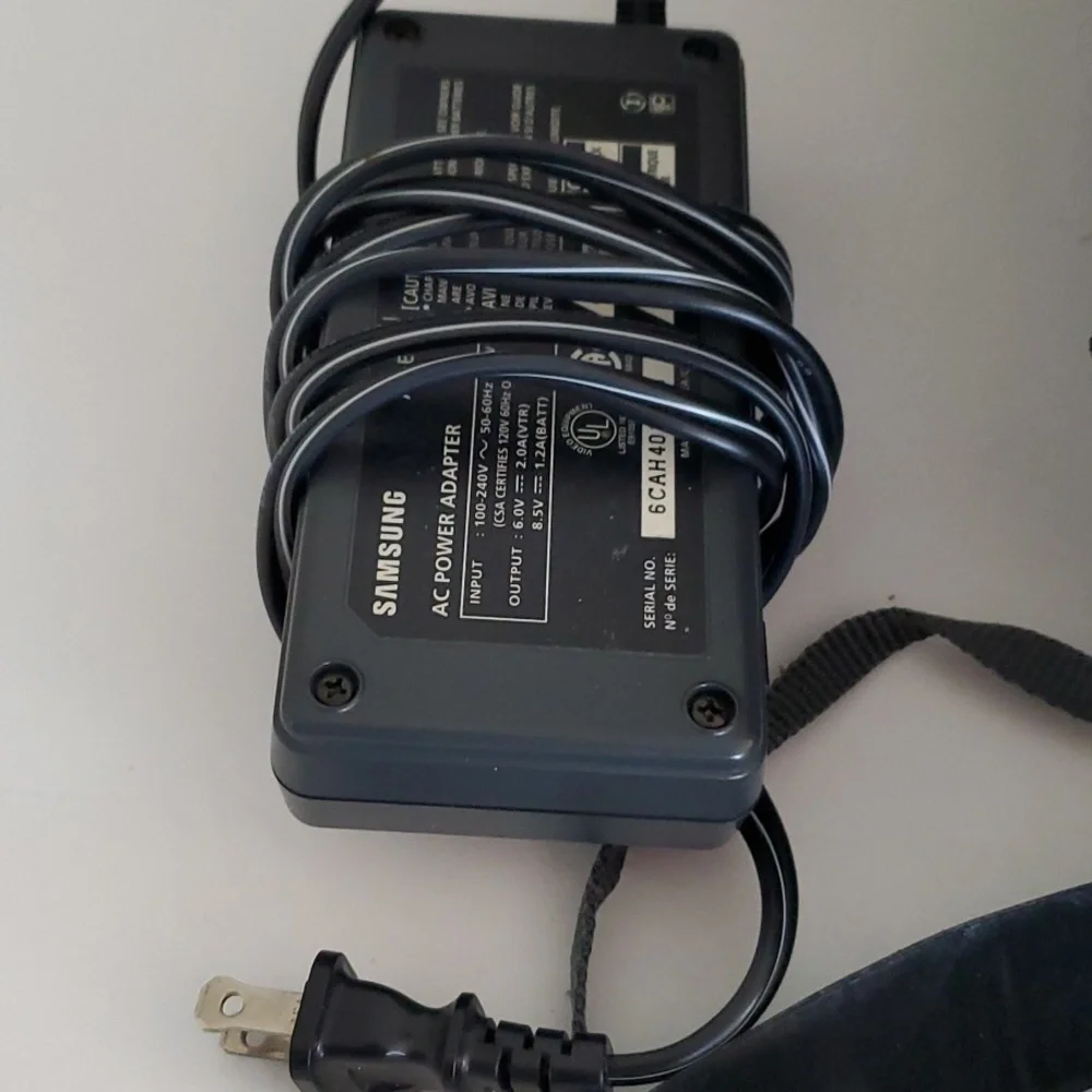 Samsung 8mmVideo Camcorder SCA20 and Case